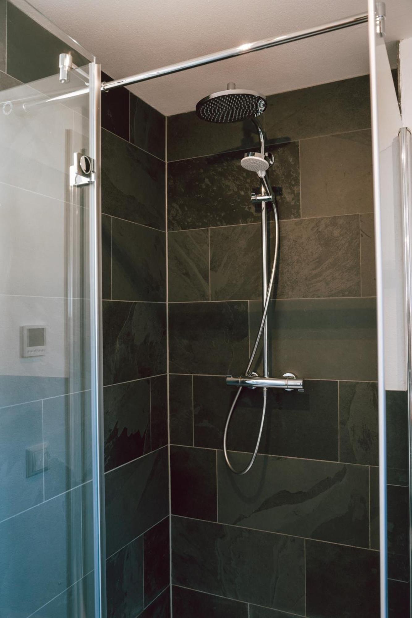 Frankenwald Chalets - Ferienhaus Mit Privaten Whirlpool Wilhelmsthal Exterior foto
